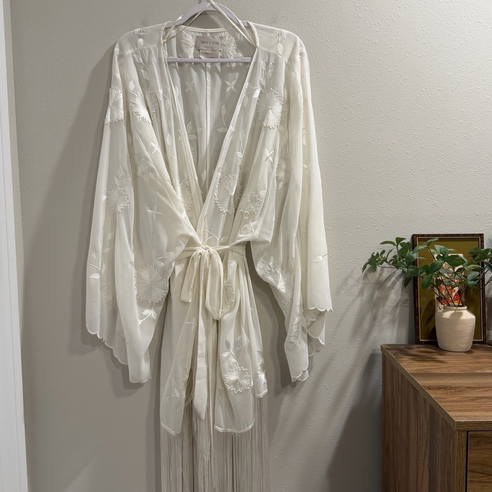 BHLDN NWOT Size XL Ivory Lilah Fringe Robe Wedding Kimono Romantic Flirty Beaded